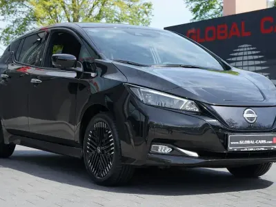 Usata Nissan Leaf N-Connecta 110 kW (150 CV) 2022 Nero Utilitaria