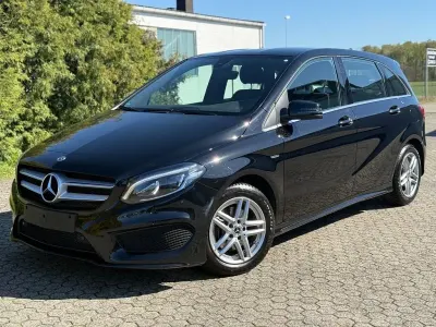 Gebraucht Mercedes B200 AMG line 156 PS (114 kW) 2017 Schwarz Van / Kleinbus