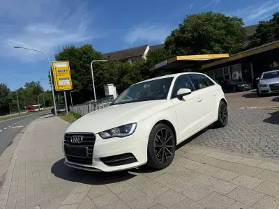 Gebraucht Audi A3 Ambiente 150 PS (110 kW) 2014 Weiß Limousine