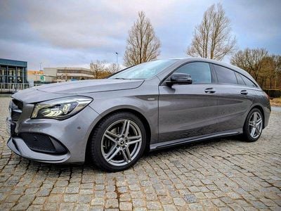 Gebraucht Mercedes CLA200 Shooting Brake 136 PS (100 kW) 2018 Grau Kombi