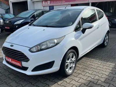 Gebraucht Ford Fiesta SYNC Edition 60 PS (44 kW) 2014 Weiß Kleinwagen