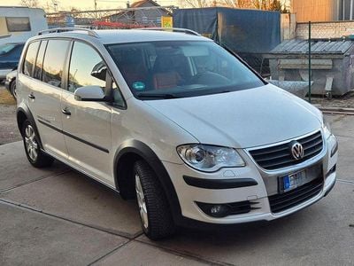 Gebraucht VW Touran Cross Trendline 140 PS (102 kW) 2009 Weiß Van / Kleinbus