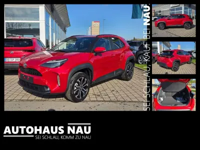 Neu Toyota Yaris 131 PS (96 kW) 2026 Karminarot Kleinwagen