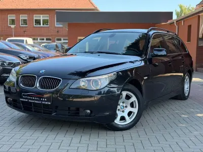 Gebraucht BMW 523 Advantage 177 PS (130 kW) 2007 Schwarz Kombi