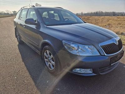 Gebraucht Skoda Octavia Sport 122 PS (89 kW) 2010 Grau Kombi