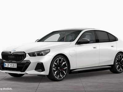 Usata BMW 550e M Sport 489 CV (359 kW) 2025 Oro Berlina