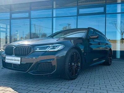 Gebraucht BMW 530 M Sport 286 PS (210 kW) 2024 Sophistograu brillant metalli Kombi
