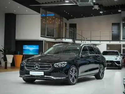 Usata Mercedes E400 Avantgarde 330 CV (242 kW) 2022 Nero Station wagon
