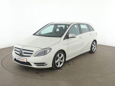 Gebraucht Mercedes B200 156 PS (114 kW) 2014 Weiß Van / Kleinbus