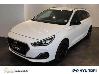 Weiss Gebraucht 2020 Hyundai i30 Premium Kombi | 18.820 € (Etwas zu teuer)