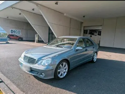 Gebraucht Mercedes 180 143 PS (105 kW) 2005 Limousine