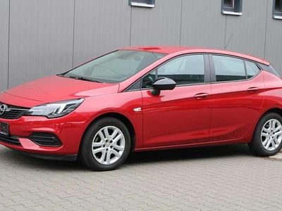 Peperoncino red Gebraucht 2021 Opel Astra Edition Limousine | 11.990 € (Guter Preis)