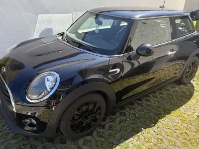 Usata Mini ONE 102 CV (75 kW) 2019 Utilitaria