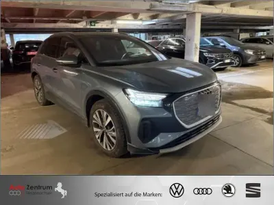 Gebraucht Audi Q4 e-tron Sport 219 kW (299 PS) 2024 Geyser blue metallic SUV