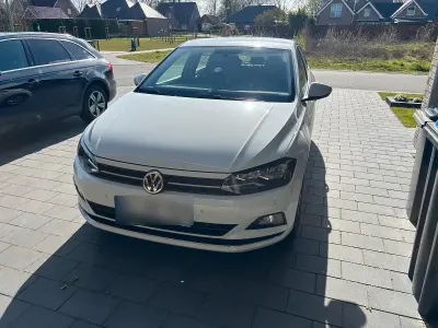 Gebraucht VW Polo Highline 95 PS (69 kW) 2019 Weiß Kleinwagen