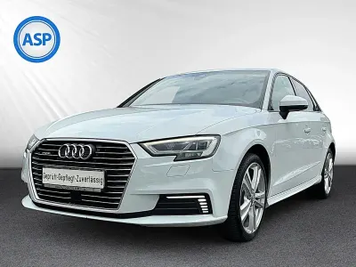 Gebraucht Audi A3 S-Line 150 PS (110 kW) 2020 Gletscherweiß metallic Limousine