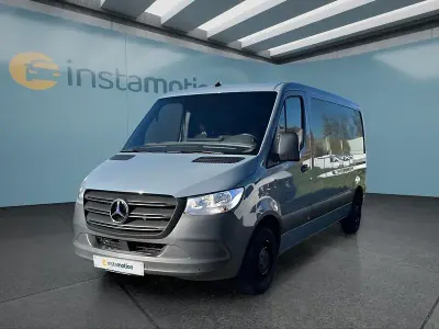 Używany Mercedes Sprinter 114 KM (83 kW) 2023 Niebieski Van