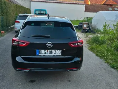Gebraucht Opel Insignia 174 PS (127 kW) 2021 Schwarz Kombi