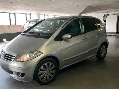 Gebraucht Mercedes A180 109 PS (80 kW) 2005 Silber Kleinwagen