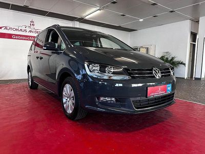 Gebraucht VW Sharan Comfortline 150 PS (110 kW) 2018 Grau Van / Kleinbus