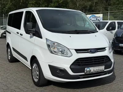 Gebraucht Ford Transit Custom Trend 170 PS (125 kW) 2017 Frozen white Van