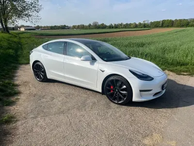 Usata Tesla Model 3 Performance 377 kW (513 CV) 2020 Bianco Berlina