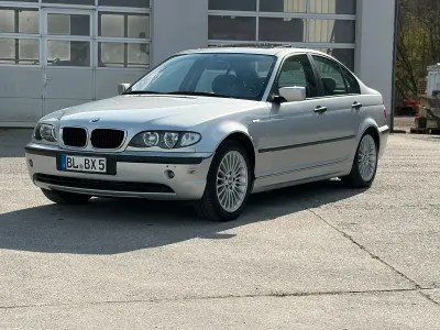 Gebraucht BMW 320 150 PS (110 kW) 2003 Silber Limousine