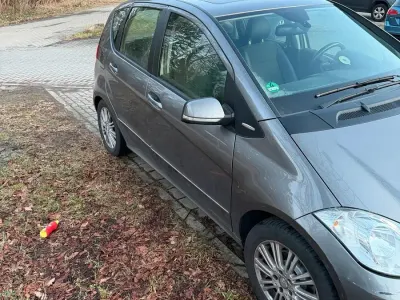 Usata Mercedes A180 109 CV (80 kW) 2009 Grigio Utilitaria