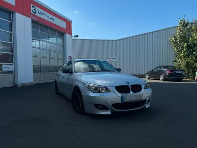 Gebraucht BMW 525 M Sport 192 PS (141 kW) 2003 Silber Limousine
