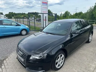 Gebraucht Audi A4 Attraction 120 PS (88 kW) 2011 Schwarz Limousine
