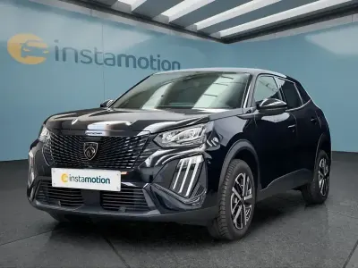 Gebraucht Peugeot 2008 101 PS (74 kW) 2023 Schwarz SUV