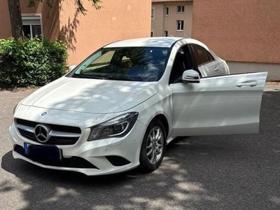 Mercedes CLA200