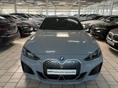 Gebraucht BMW i4 Sport Line 250 kW (340 PS) 2025 Grau Limousine