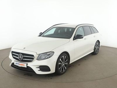 Weiß Gebraucht 2020 Mercedes E220 AMG line Kombi | 29.830 € (Fairer Preis)