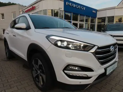 Gebraucht Hyundai Tucson Premium 177 PS (130 kW) 2016 Weiß SUV