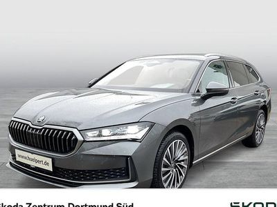 Gebraucht Skoda Superb LAURIN & KLEMENT 150 PS (110 kW) 2025 Grau Kombi