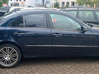 Mercedes E320