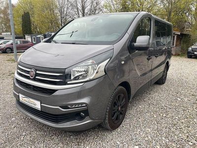 Usado Fiat Talento Family 145 HP (106 kW) 2016 Cinzento Monovolume