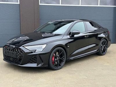 Neu Audi RS3 Sport 400 PS (294 kW) 2026 Schwarz Limousine