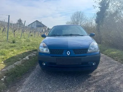 Gebraucht Renault Clio 98 PS (72 kW) 2002 Blau Kleinwagen