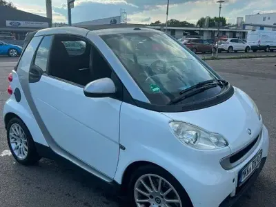 Gebraucht Smart ForTwo Cabrio Passion 71 PS (52 kW) 2007 Weiß Cabrio