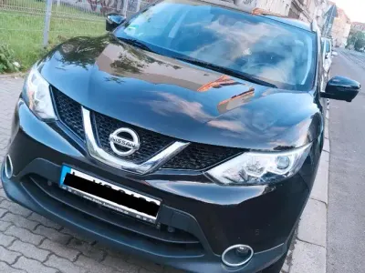 Gebraucht Nissan Qashqai 130 PS (95 kW) 2016 Schwarz SUV