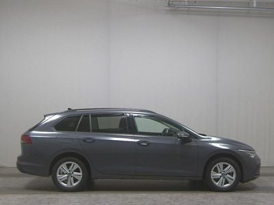 Usata VW Golf VIII Life 150 CV (110 kW) 2024 Grigio Station wagon