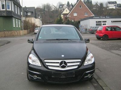 Mercedes B200