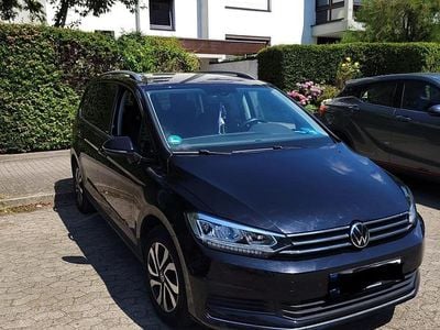 Gebraucht VW Touran Comfortline 150 PS (110 kW) 2021 Schwarz Van / Kleinbus