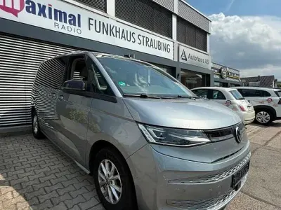 Gebraucht VW Multivan 150 PS (110 kW) 2023 Grau Van / Kleinbus