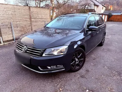 Gebraucht VW Passat 140 PS (102 kW) 2013 Grau Kombi