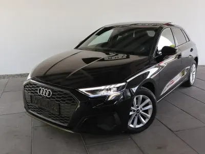 Używany Audi A3 Sport 150 KM (110 kW) 2022 Czarny Sedan/Limuzyna