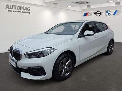Gebraucht BMW 118 Advantage 136 PS (100 kW) 2022 Alpinweiß uni Kleinwagen