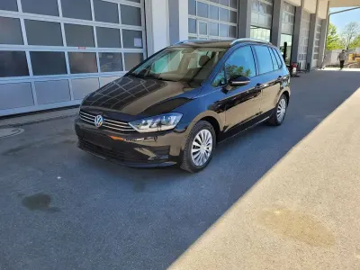 Gebraucht VW Golf Sportsvan Comfortline 110 PS (80 kW) 2014 Deep black perleffekt Van / Kleinbus
